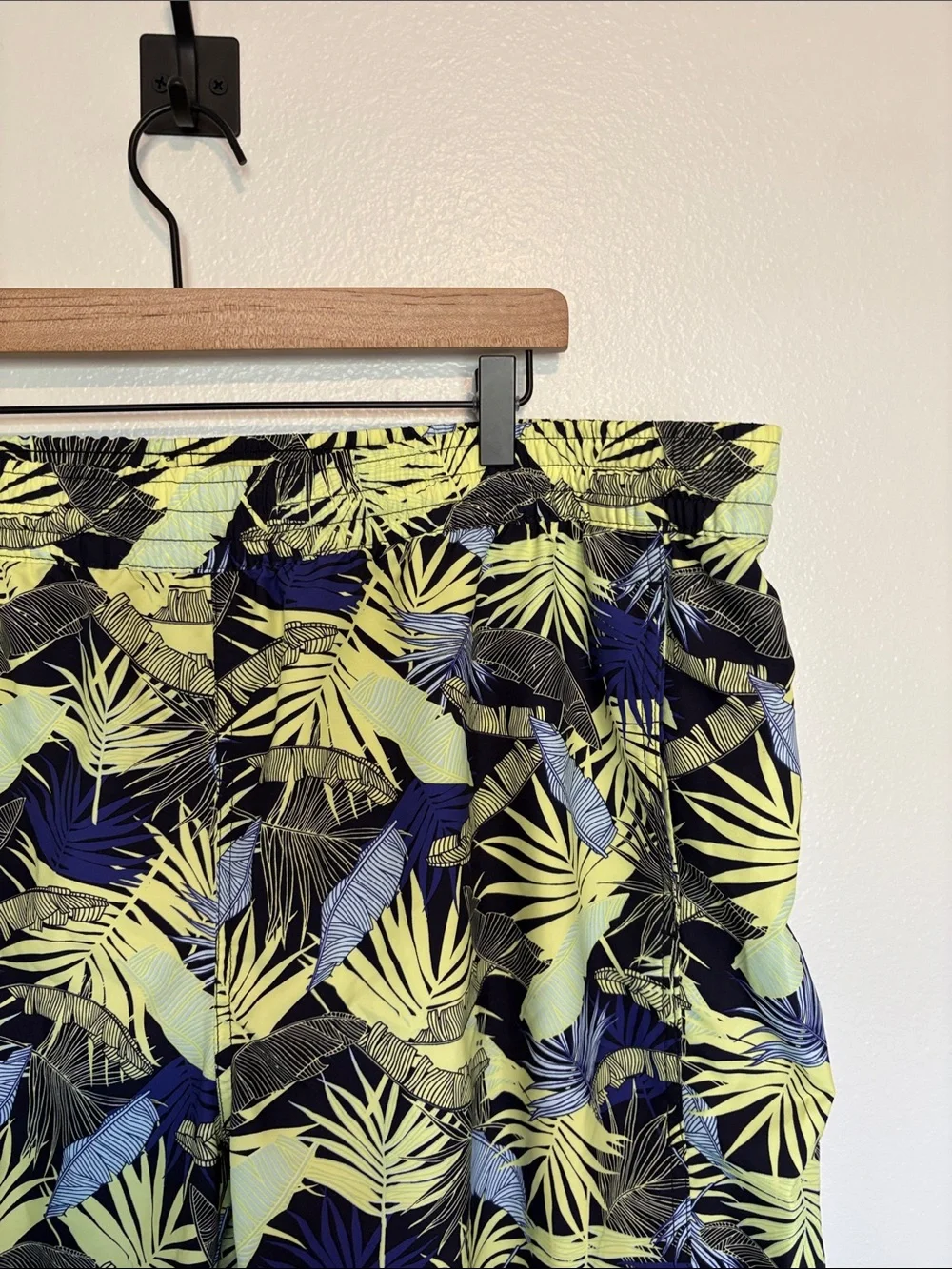 Duluth Trading Co excellent preowned